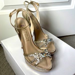 Rhinestone gold heels size 8.5 E! live from the red Carpet
